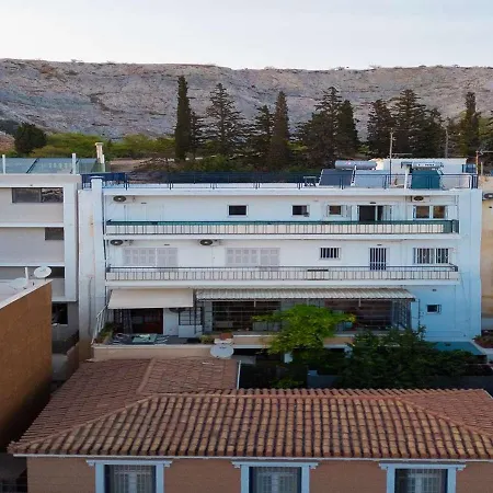 Spacious 2-bdrm At Filopappou Hill In Koukaki! Apartment