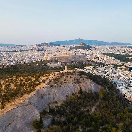 דירה Spacious 2-bdrm At Filopappou Hill In Koukaki! *