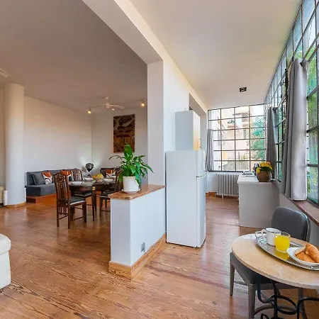 Apartment Spacious 2-bdrm At Filopappou Hill In Koukaki! *