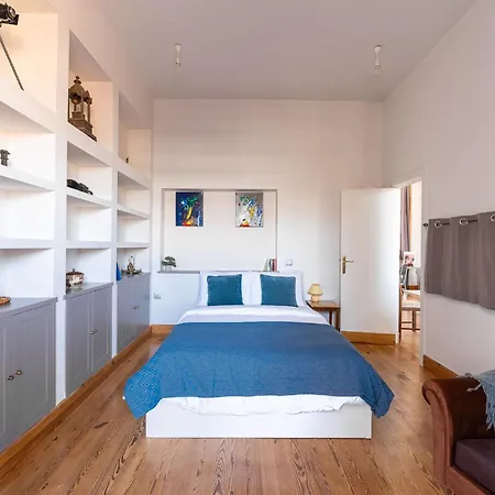 Spacious 2-bdrm At Filopappou Hill In Koukaki! Athens
