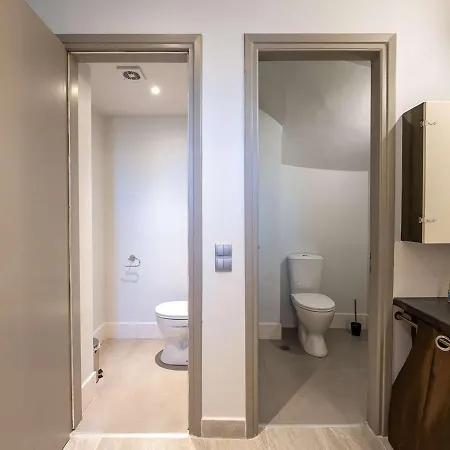 Spacious 2-bdrm At Filopappou Hill In Koukaki!