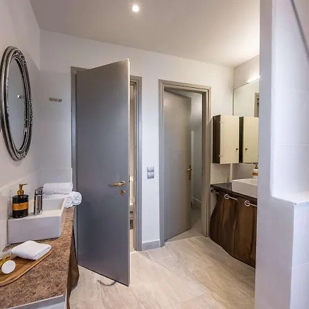 דירה Spacious 2-bdrm At Filopappou Hill In Koukaki! אתונה